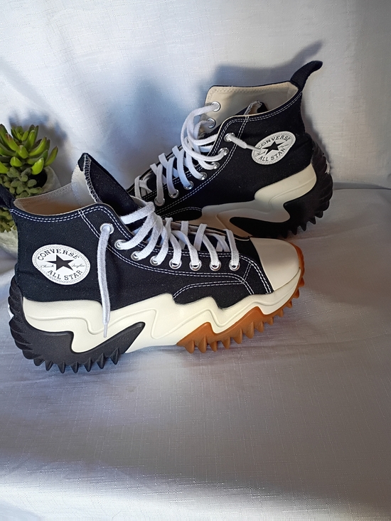 Converse Shoes - Converse Run Star Motion Platform Unisex Men's 7.5 -Women's 9  Black & Gum